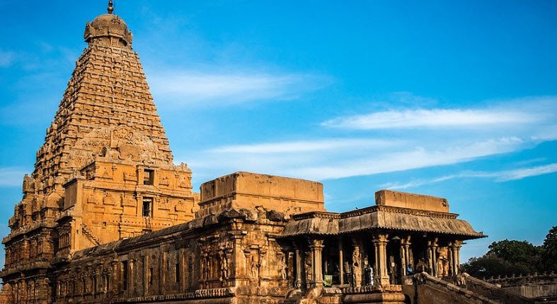 Brihadeeswara Temple, Thanjavur, Tamil Nadu - Vushii.com